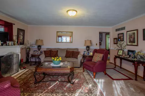 15516 E Geronimo Dr, Cuba, IL 61427 photo 4