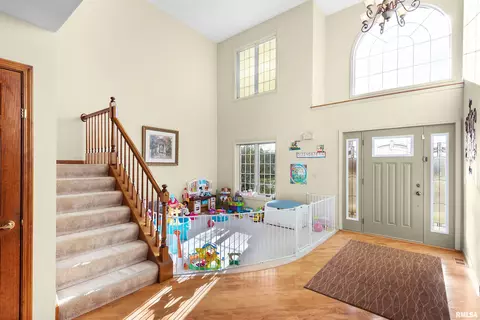 703 S Breckenridge Dr, Dunlap, IL 61525 photo 5