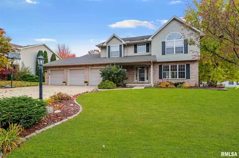 2410 W Chase Dr, Dunlap, IL 61525 photo 1