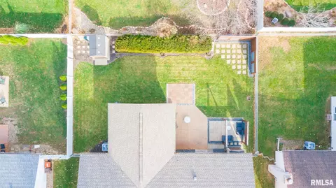 1055 E Dunne St, Morton, IL 61550 photo 4