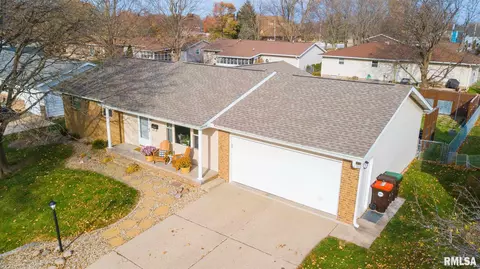 1055 E Dunne St, Morton, IL 61550 photo 2