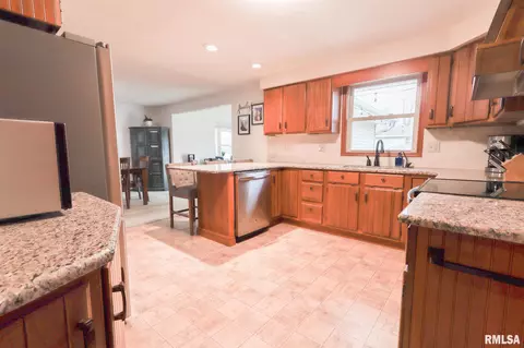 1055 E Dunne St, Morton, IL 61550 photo 11