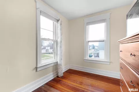 720 E Chestnut St, Canton, IL 61520 photo 31