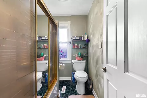 720 E Chestnut St, Canton, IL 61520 photo 27