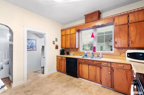 720 E Chestnut St, Canton, IL 61520 photo 20