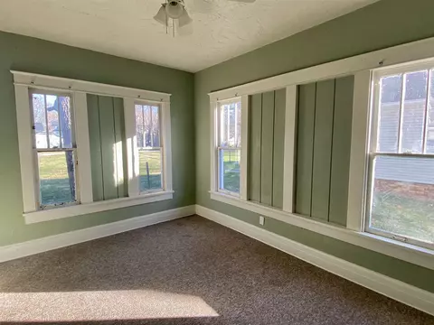 533 N Johnson St, Macomb, IL 61455 photo 16