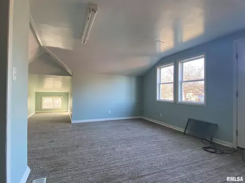 533 N Johnson St, Macomb, IL 61455 photo 21