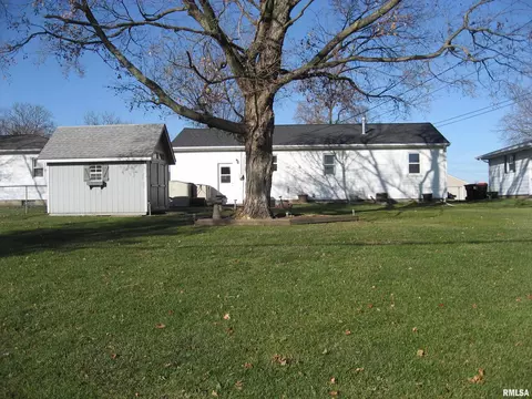 310 Devonshire Rd, Washington, IL 61571 photo 8