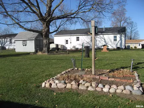 310 Devonshire Rd, Washington, IL 61571 photo 7