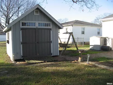 310 Devonshire Rd, Washington, IL 61571 photo 11