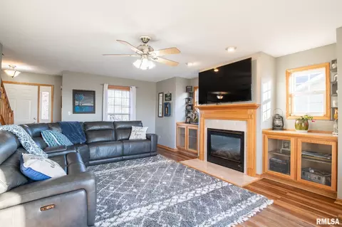 4401 S Lake Camelot Dr, Mapleton, IL 61547 photo 8