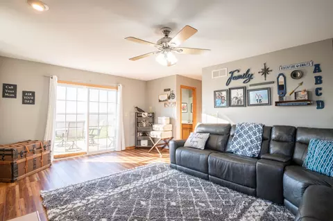 4401 S Lake Camelot Dr, Mapleton, IL 61547 photo 6