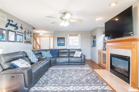 4401 S Lake Camelot Dr, Mapleton, IL 61547 photo 9