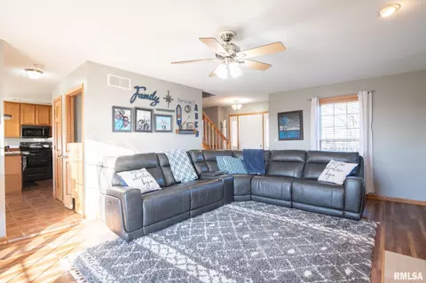 4401 S Lake Camelot Dr, Mapleton, IL 61547 photo 10