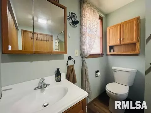 606 E Pierce St, Macomb, IL 61455 photo 18
