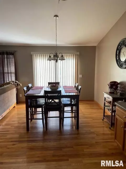 708 Bittersweet Ave, Germantown Hills, IL 61548 photo 5