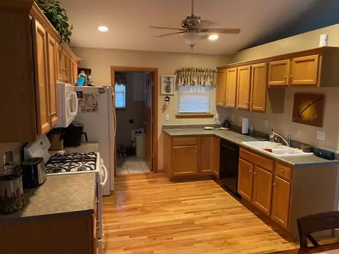 708 Bittersweet Ave, Germantown Hills, IL 61548 photo 7