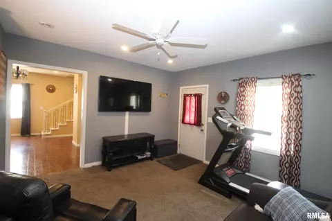 315 E Madison St, Morton, IL 61550 photo 5