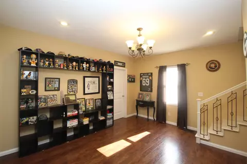 315 E Madison St, Morton, IL 61550 photo 7