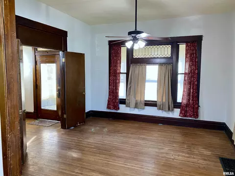 116 E Melbourne Ave, Peoria, IL 61603 photo 8