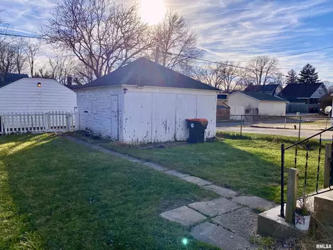 116 E Melbourne Ave, Peoria, IL 61603 photo 38