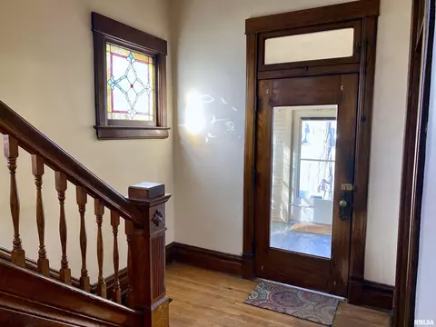 116 E Melbourne Ave, Peoria, IL 61603 photo 5