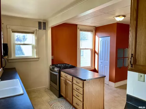 116 E Melbourne Ave, Peoria, IL 61603 photo 14