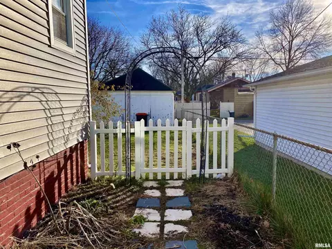 116 E Melbourne Ave, Peoria, IL 61603 photo 35