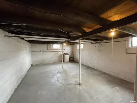 104 Washington St, Benson, IL 61516 photo 14