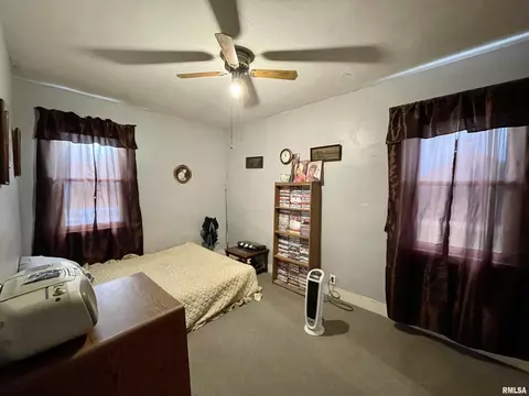 104 Washington St, Benson, IL 61516 photo 7