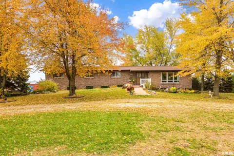 7909 Sky Ranch Rd, Manito, IL 61546 photo 1