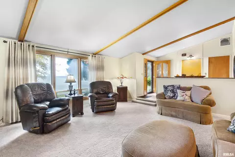 7909 Sky Ranch Rd, Manito, IL 61546 photo 9