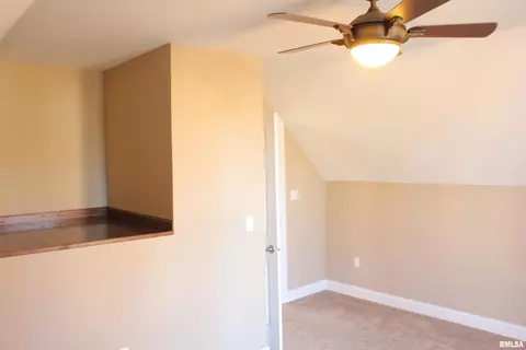 725 E Carroll St, Macomb, IL 61455 photo 29