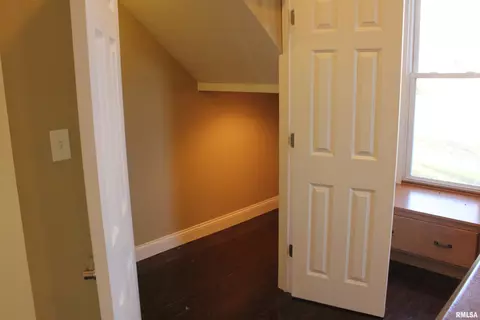725 E Carroll St, Macomb, IL 61455 photo 15