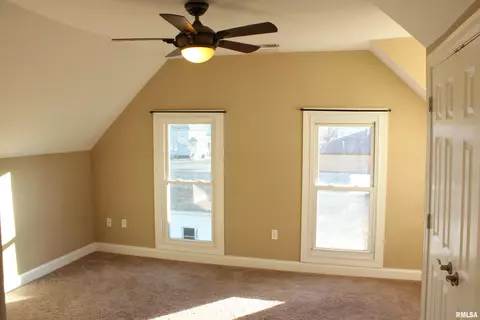 725 E Carroll St, Macomb, IL 61455 photo 27