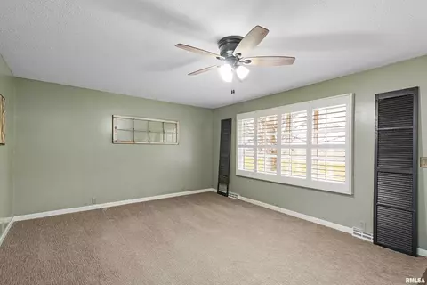 404 Carlock Rd, Carlock, IL 61725 photo 8