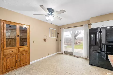 404 Carlock Rd, Carlock, IL 61725 photo 18