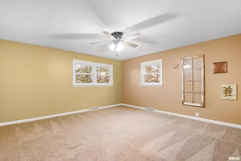 404 Carlock Rd, Carlock, IL 61725 photo 32