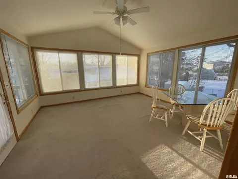 116 Briar Ln, Washington, IL 61571 photo 8