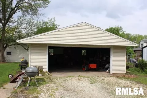 640 E Park St, Cuba, IL 61427 photo 27