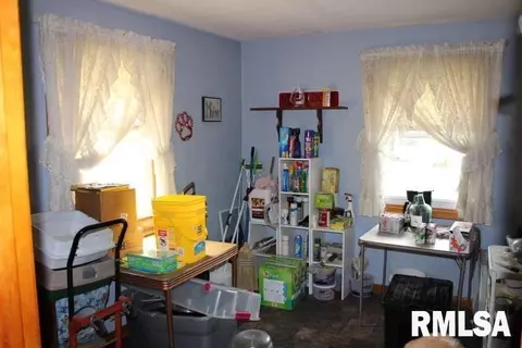 640 E Park St, Cuba, IL 61427 photo 15