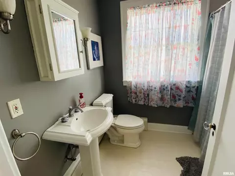 628 Beverly Ave, Macomb, IL 61455 photo 25
