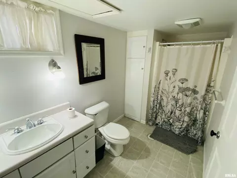 628 Beverly Ave, Macomb, IL 61455 photo 35