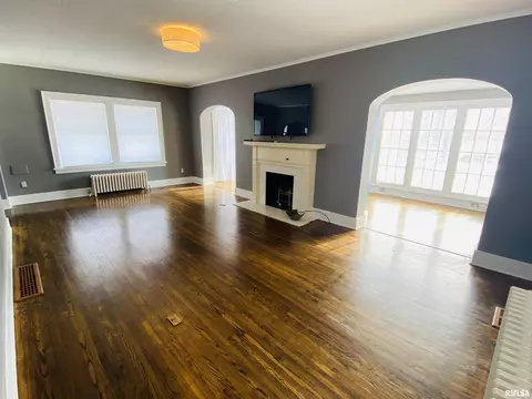 628 Beverly Ave, Macomb, IL 61455 photo 7