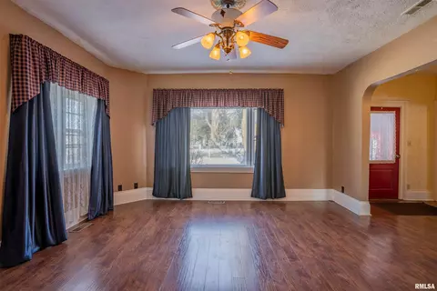1304 W Progress St, Metamora, IL 61548 photo 5