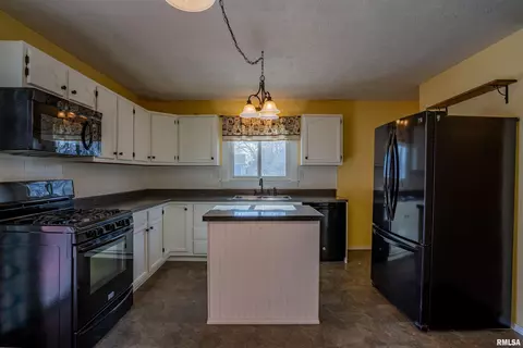 1304 W Progress St, Metamora, IL 61548 photo 12