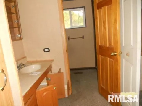 1570 Draper Ln, Abingdon, IL 61410 photo 7