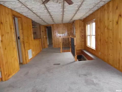1570 Draper Ln, Abingdon, IL 61410 photo 3