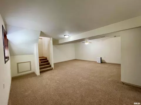 806 N Main St, Eureka, IL 61530 photo 22