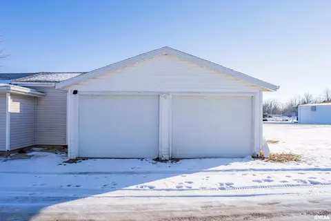 206 E Ann St, Roanoke, IL 61561 photo 19